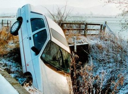 Autonehody jsou častou příčinou úmrtí za hranicemi. Zdroj: sxc.hu
