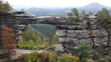 Pravčická brána je jeden z nejhezčích přírodních útvarů v Česku. Zdroj: Sredlova, wikimedia,org