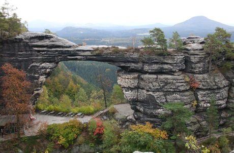 Pravčická brána je jeden z nejhezčích přírodních útvarů v Česku. Zdroj: Sredlova, wikimedia,org