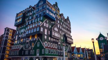 Inntel Hotel Zaandam v Amsterodamu, Neobvyklé hotely světa