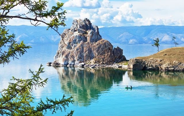 Jezero Bajkal, skála Samanka