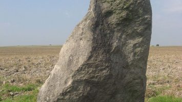 Menhir Zakletý mnich u Drahomyšle