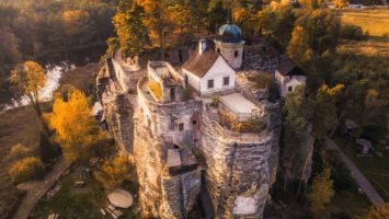 Skalní hrad Sloup v severních Čechách