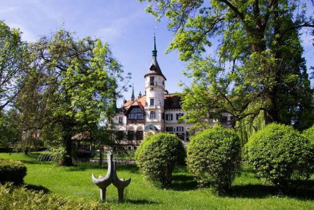 Zámek Lešná ve Zlíně