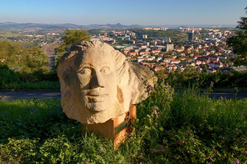Pohled na město Most z kopce Hněvín