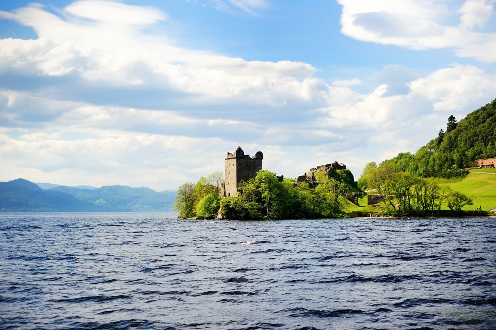 Jezero Loch Ness