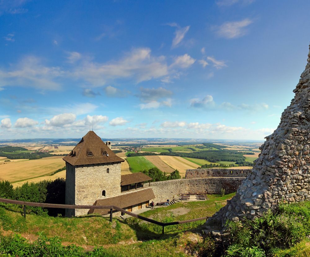 Zřícenina hradu Starý Jičín