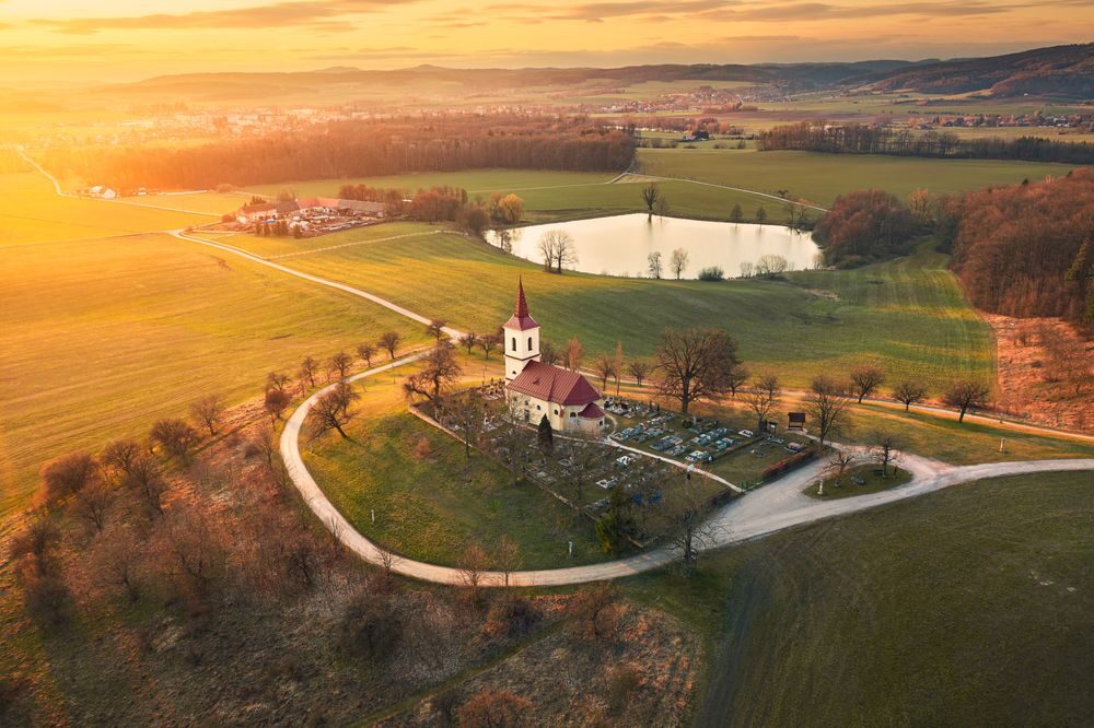 Kostel svatého Petra a Pavla Byšičky