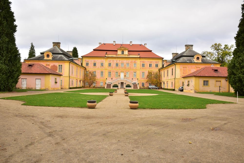 Zámek Krásný dvůr