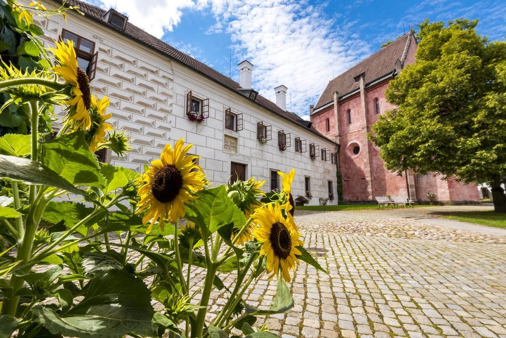 Klášter Zlatá koruna