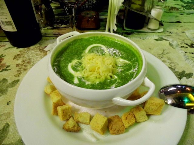 Gastrovýlet do Evropy Rumunská polévka, Sibiu, Rumunsko