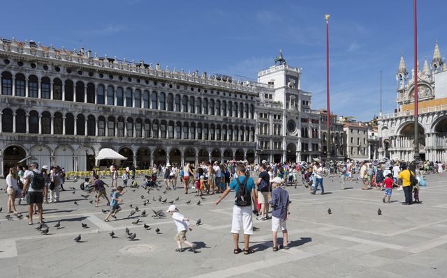 Města ohrožená cestovním ruchem
