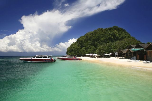 Pláž Maya Bay se uzavírá turistům