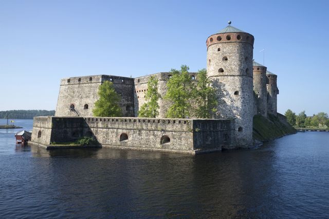 FInsko, Oslavinlinna