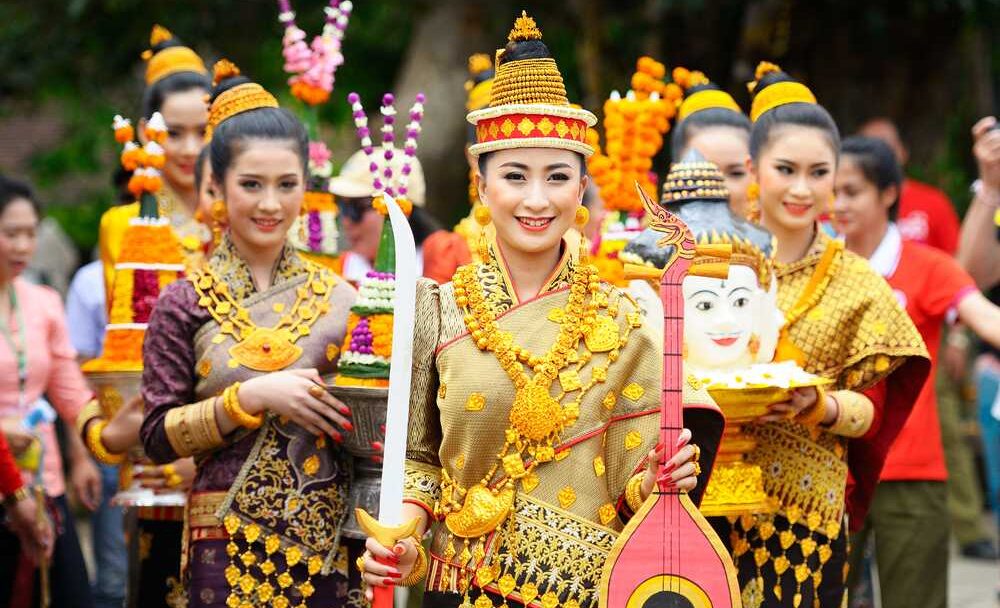 Luang Prabang, novoroční festival, cestování po Laosu