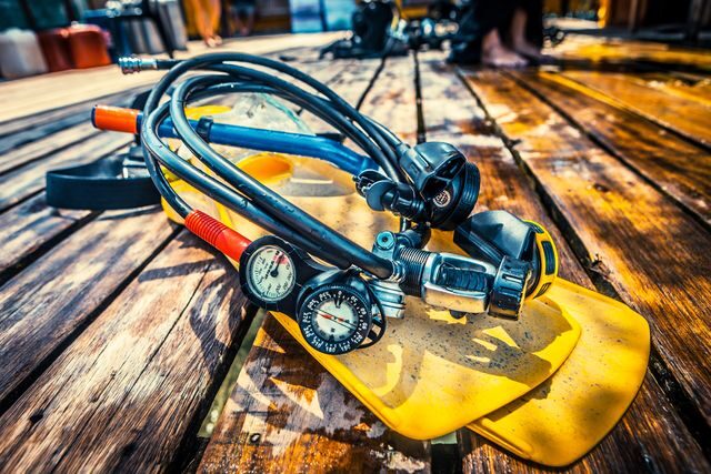 Potápěčská výstroj v letadle